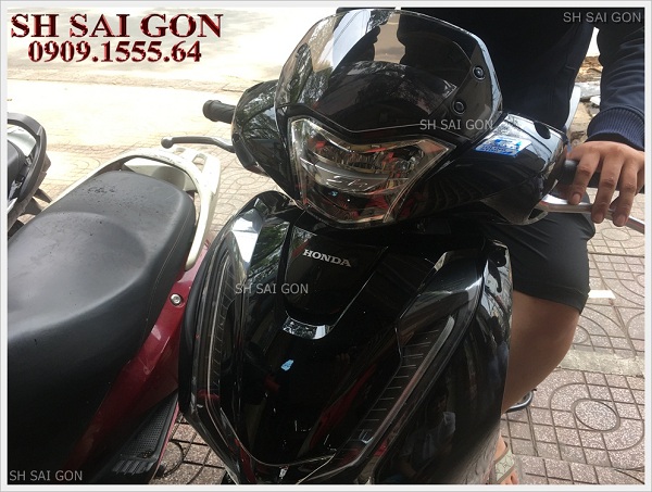  Image kính chắn gió cực cool cho xe SH 2017 giá rẻ chính hãng ở Trung tâm đồ chơi xe SH Sài Gòn